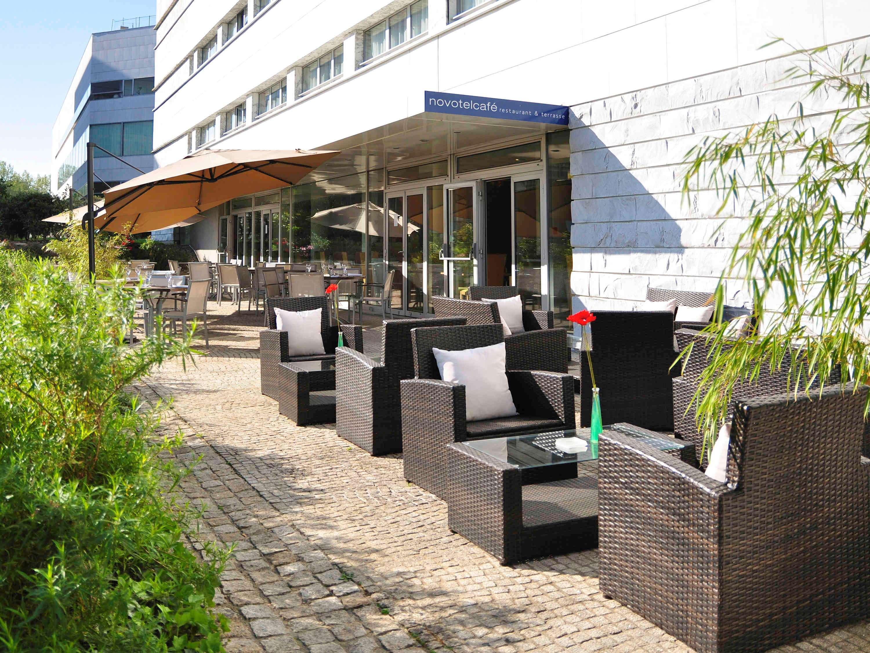 Novotel Nantes Centre Gare Exterior foto